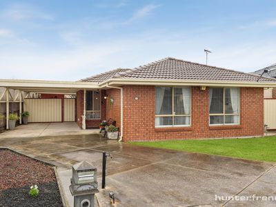4 Kensington Crescent, Altona Meadows