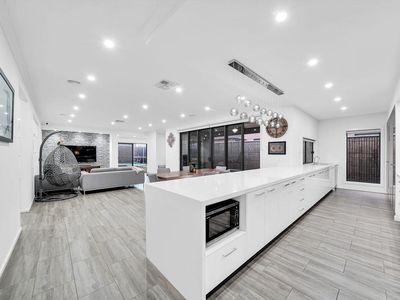 90 Anniversary Avenue, Wyndham Vale