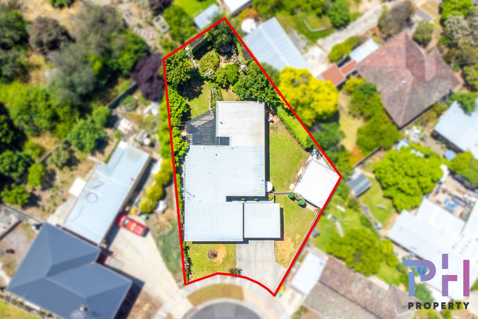 4 Hocking Court, California Gully