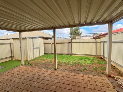 8 / 243 Piccadilly Street, West Lamington