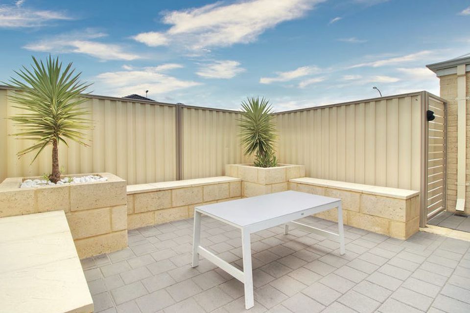 2 Tide Way , Singleton