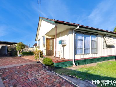 7 Knight Place, Horsham