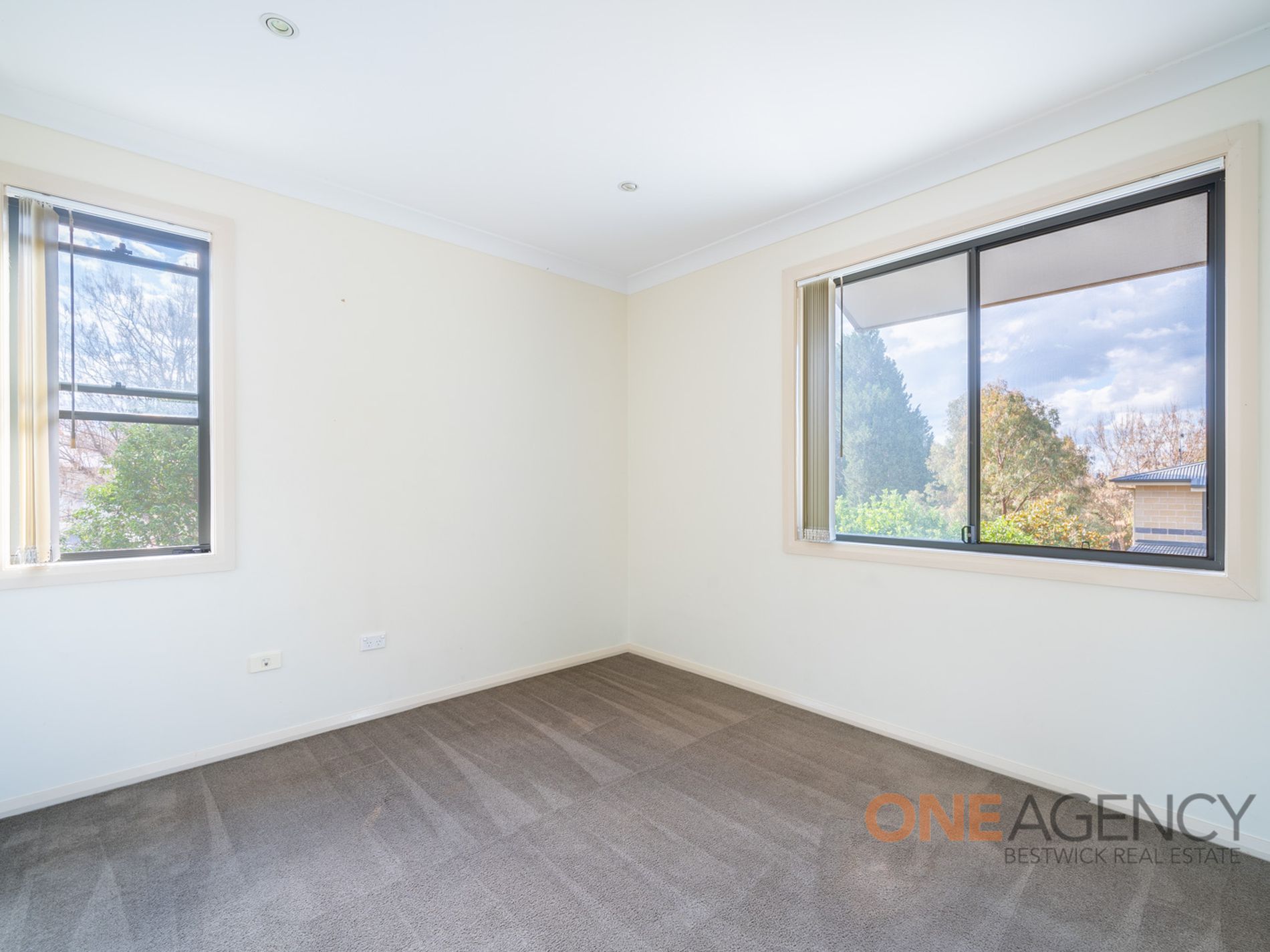 8 / 14C West Street, West Bathurst