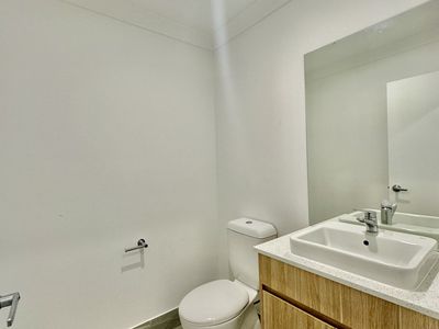 13 Venice Cres, Redbank