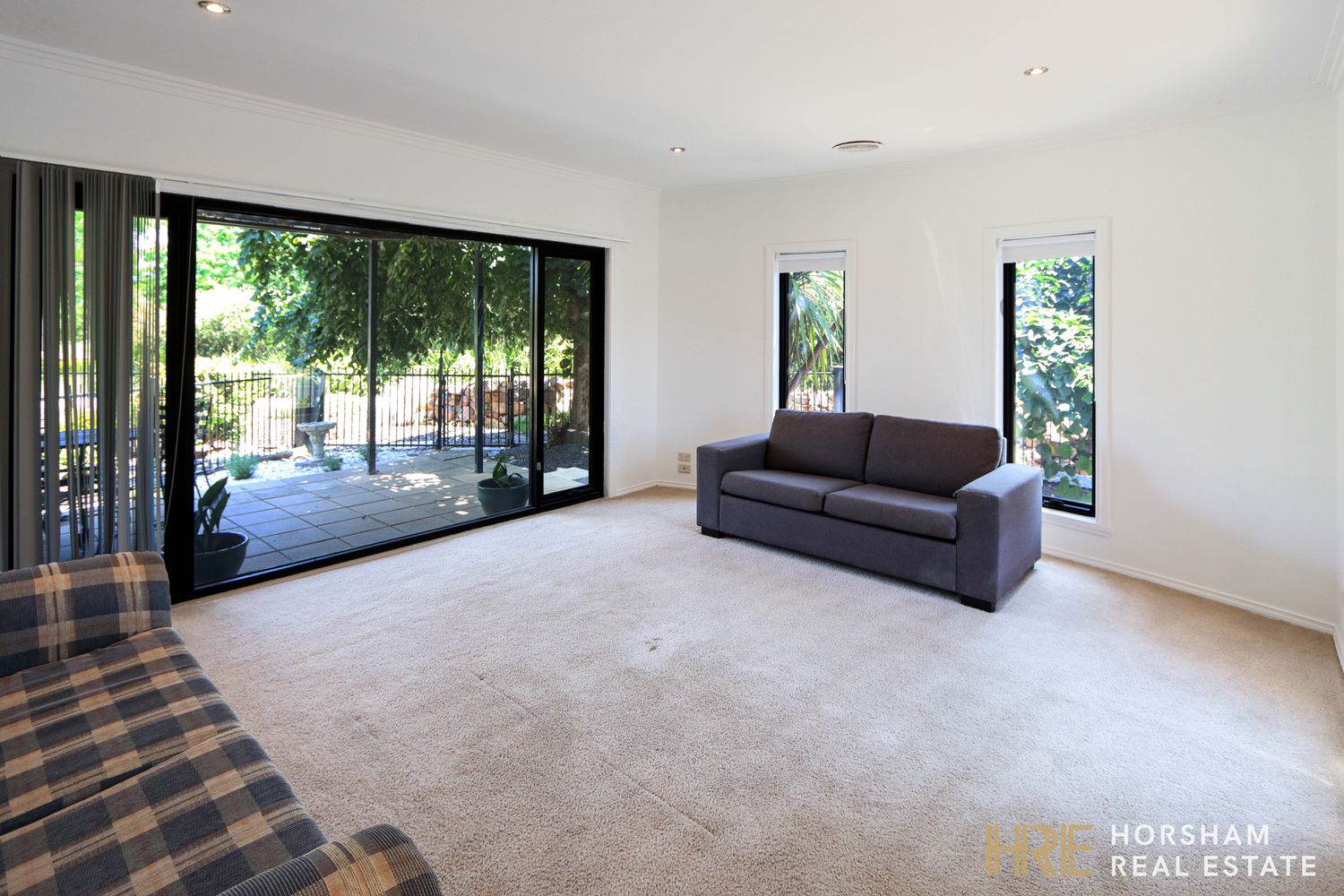 1 Rushbrook Close, Horsham