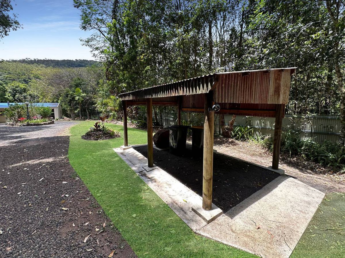 164 Carrington Road, Atherton
