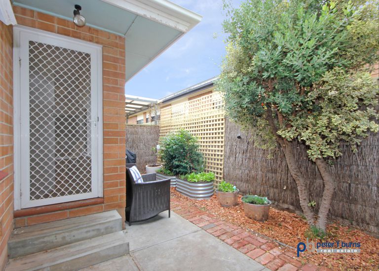 1 / 11 Waratah Street, Seacliff