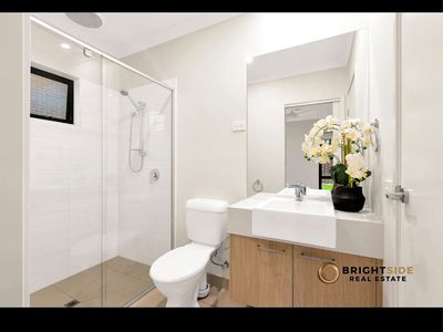 12 Bronze Leaf Walk, Narre Warren South