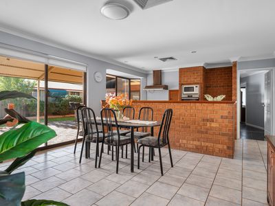 18 Robertson Street, West Lamington