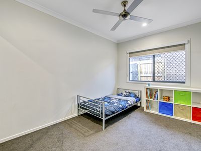 94 Steamer Way, Spring Mountain