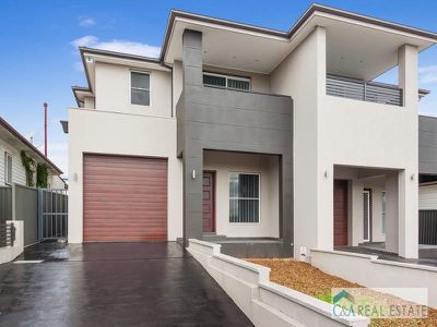 142 Hawksview St, Merrylands