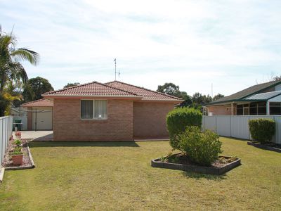 4 Michaela Place, Forster
