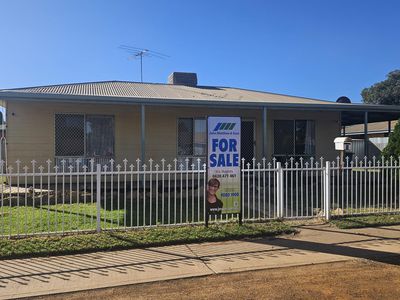 1 Truscott Court, South Kalgoorlie