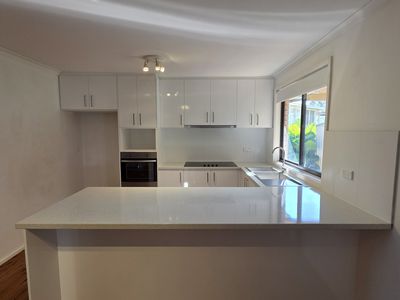 12 Coogee Place, Woodbine