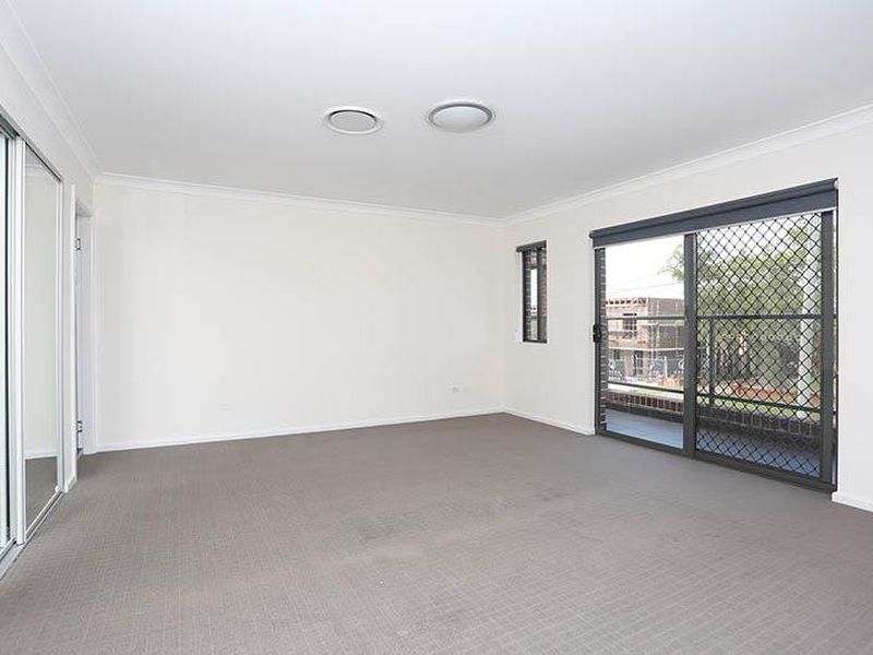 50 Grimson Cres, Liverpool