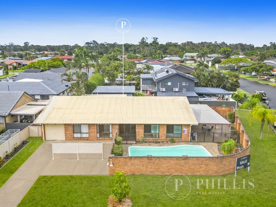 1 Menindee Avenue, Coombabah