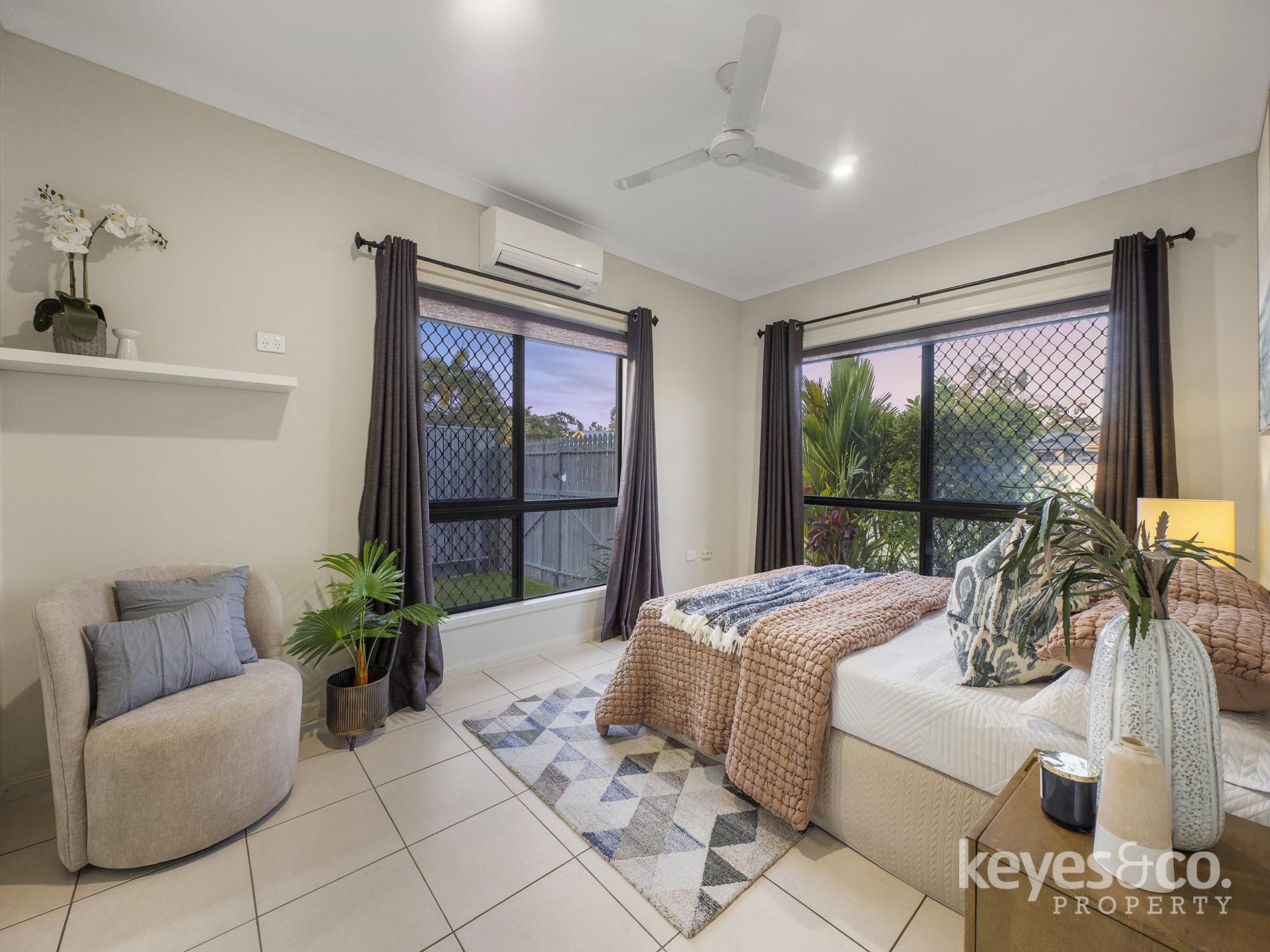 15 Greentree Circuit, Bushland Beach