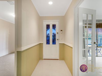 69 Discovery Drive, Thornlie