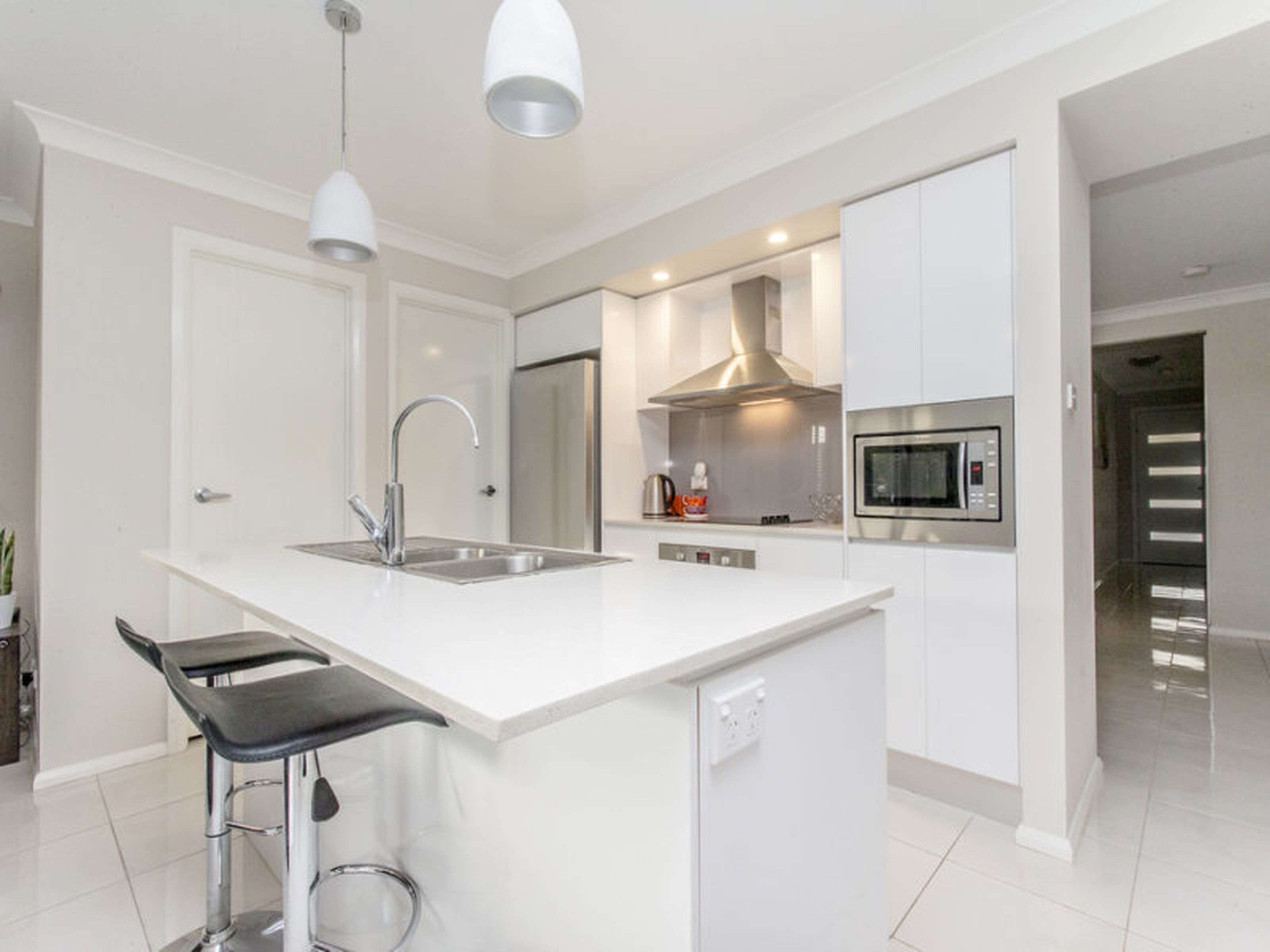 57 Darug Avenue, GLENMORE PARK