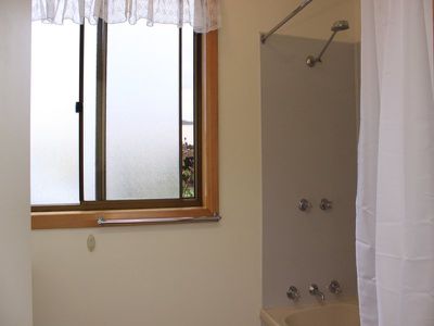 2 / 64 Sale Street, Huonville
