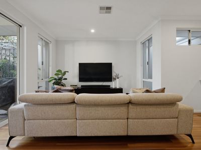 9B  Hornsby Street, Melville
