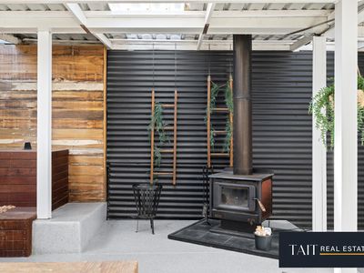 6-8 Mount Stanley Road, Stanley