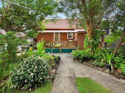 374 Northcliffe Drive, Lake Heights