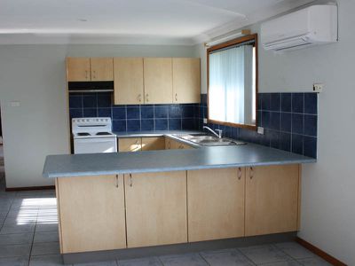 3B Bells Close, Forster