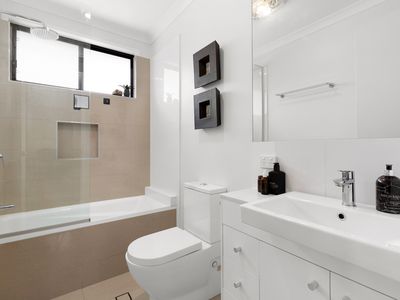 10 / 8 Clive Street, Annerley