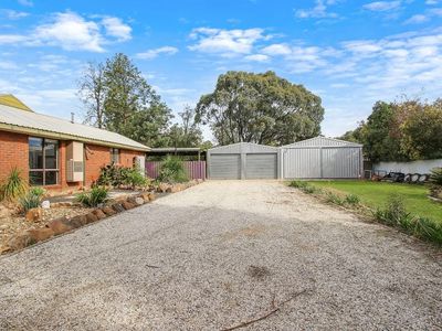 126-128 Bank St, Howlong