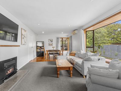 365 Avonhead Road, Avonhead