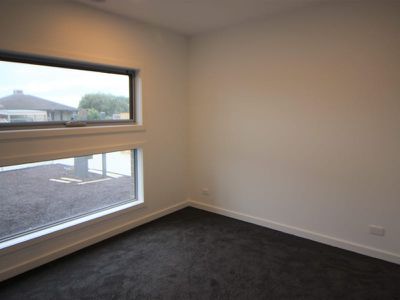 1 / 13 Hughes Street, Bell Park