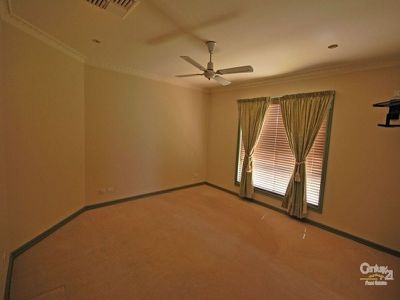 10 Namoi Cres, Dubbo