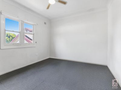 275 The Entrance Road, Erina