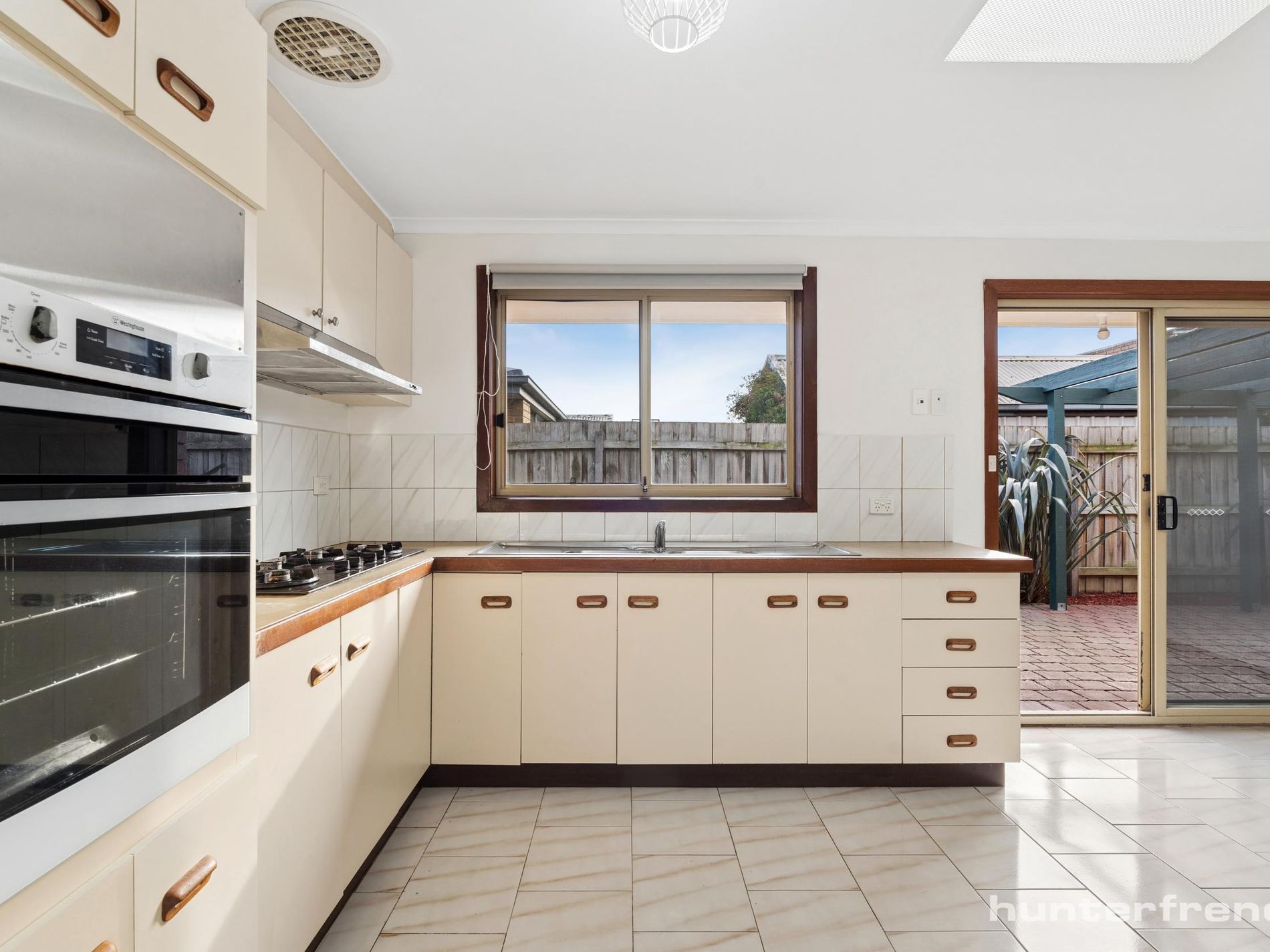 2 / 48 Alma Avenue, Altona Meadows