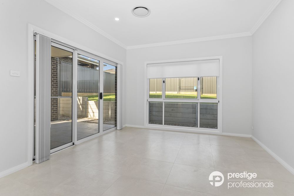 72 Eighth Avenue, Austral