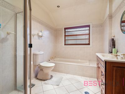 7 Hansard Place, West Bathurst