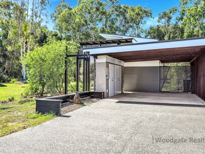 6 WHALE COURT, Woodgate