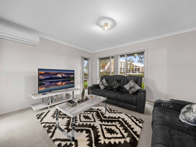 202 Stanhope Parkway, Stanhope Gardens