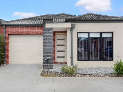 9 / 49-55 Rosella Avenue, Werribee