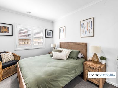 12 Arthurdale Crescent, Werribee