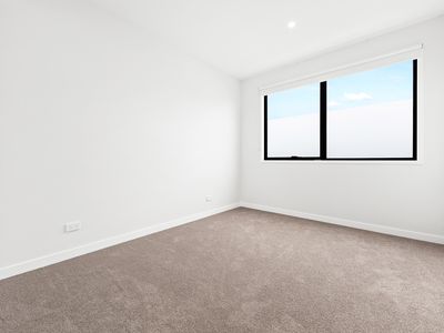 5 Dobright street, Truganina