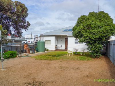 31-33 Federal Street, Rainbow