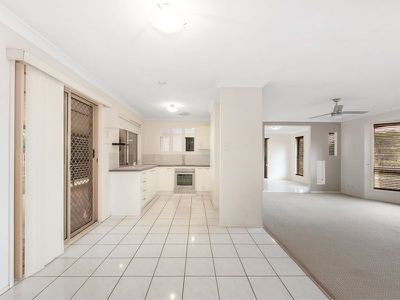2 Tallowood Street, Yamanto