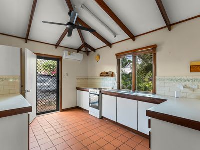 2 / 12 Glenister Loop, Cable Beach