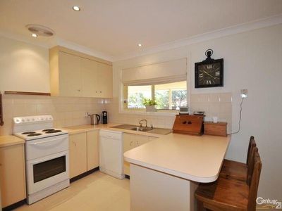16 Hellyer Court, Dubbo