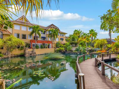 1127 / 2-10 Greenslopes Street, Cairns North