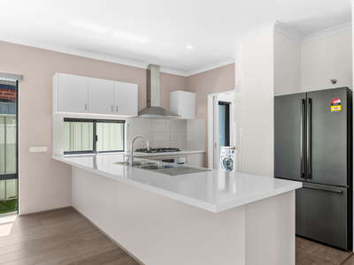 29 Mariposa Gardens, Success