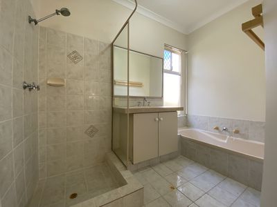 63B Coolgardie Street, St James