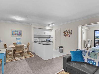 605 / 112 Mounts Bay Road, Perth